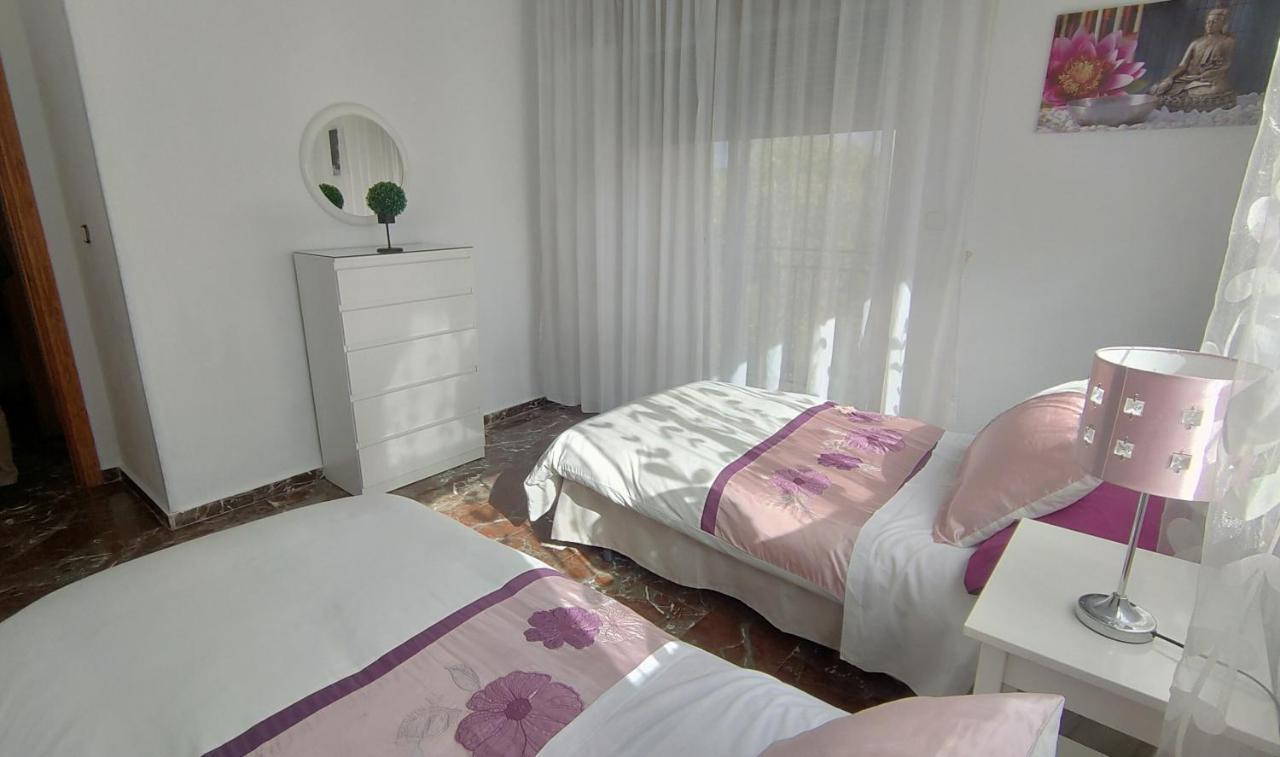 Amplio Apartamento Familiar De 3 Dormitorios En La Zubia Granada A Un Paso De La Alhambra Y Sierra Nevada المظهر الخارجي الصورة